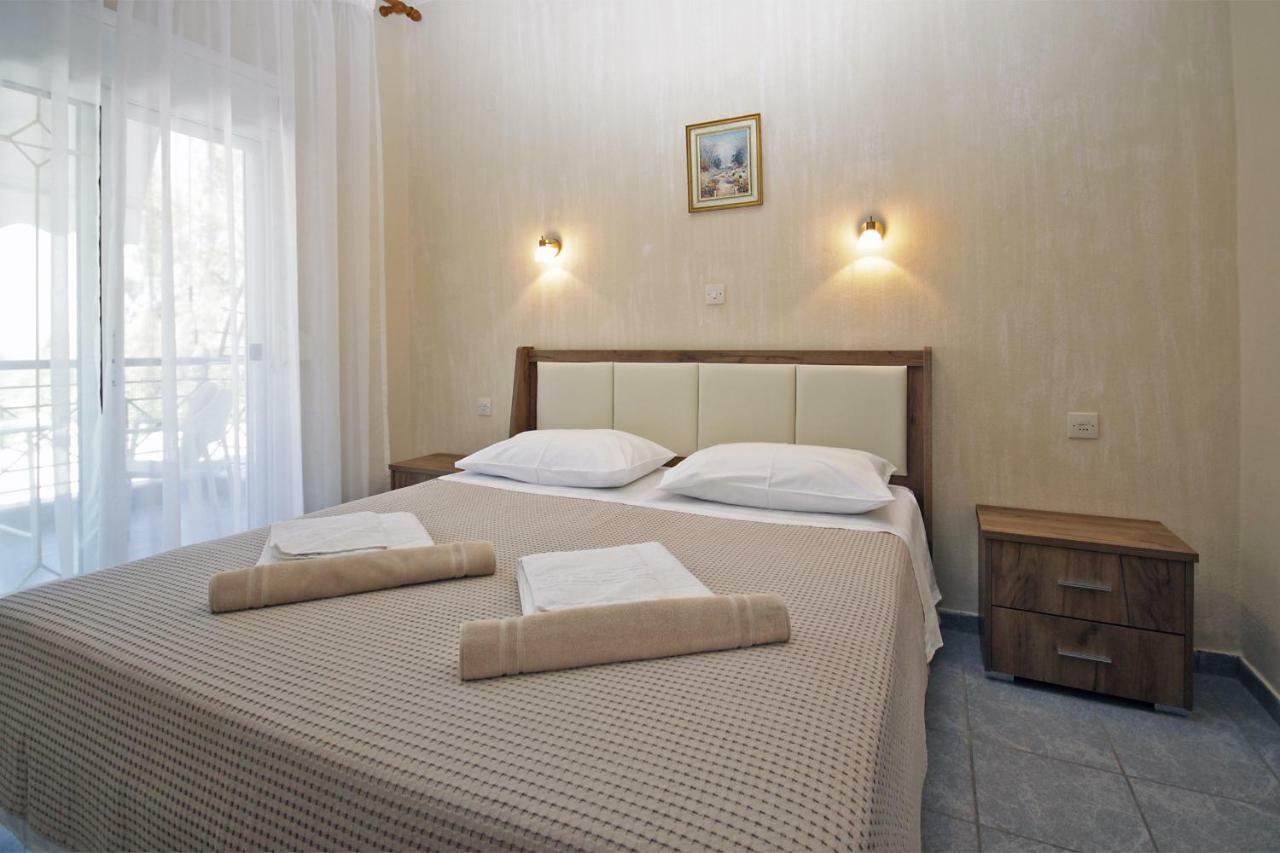 Funbeach Rooms Неос Мармарас Екстериор снимка