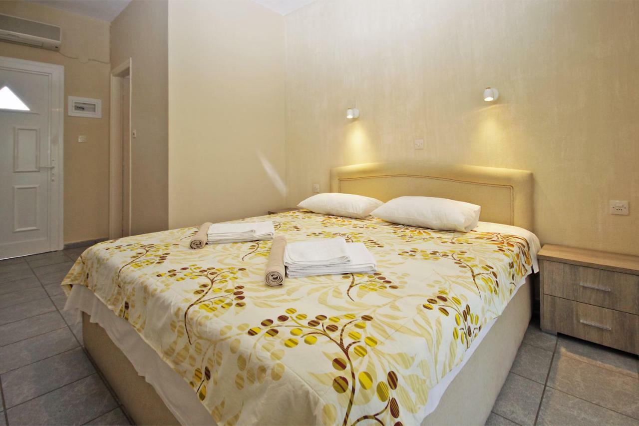 Funbeach Rooms Неос Мармарас Екстериор снимка